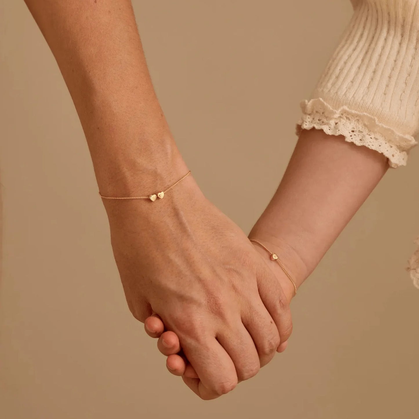 Personalisiertes Herz Initial Armband