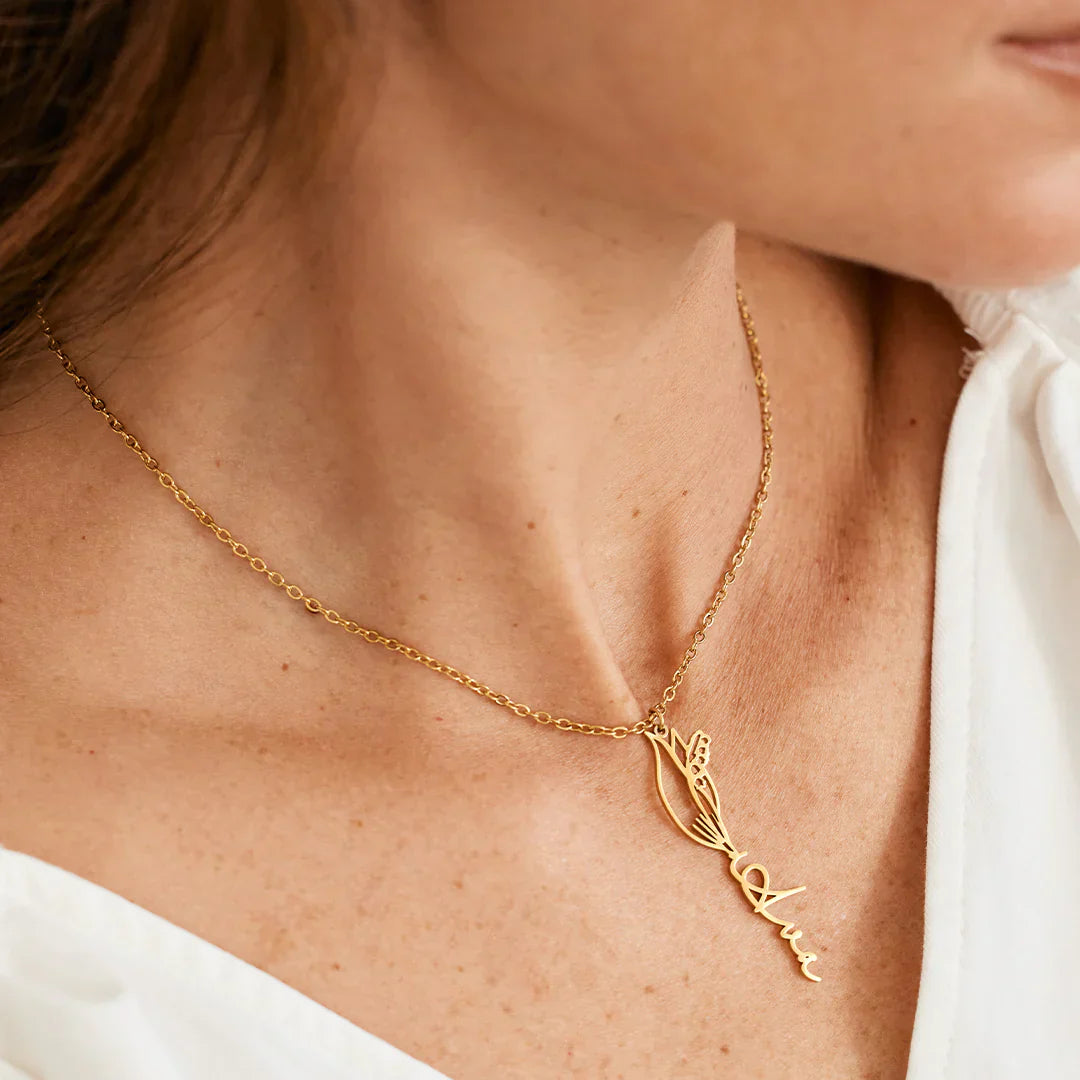 Personalisierte Geburtsblumen Namens Halskette