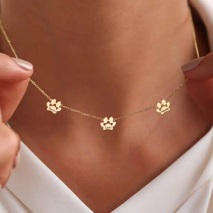 Personalisierte Halskette mit getrennten Pfoten